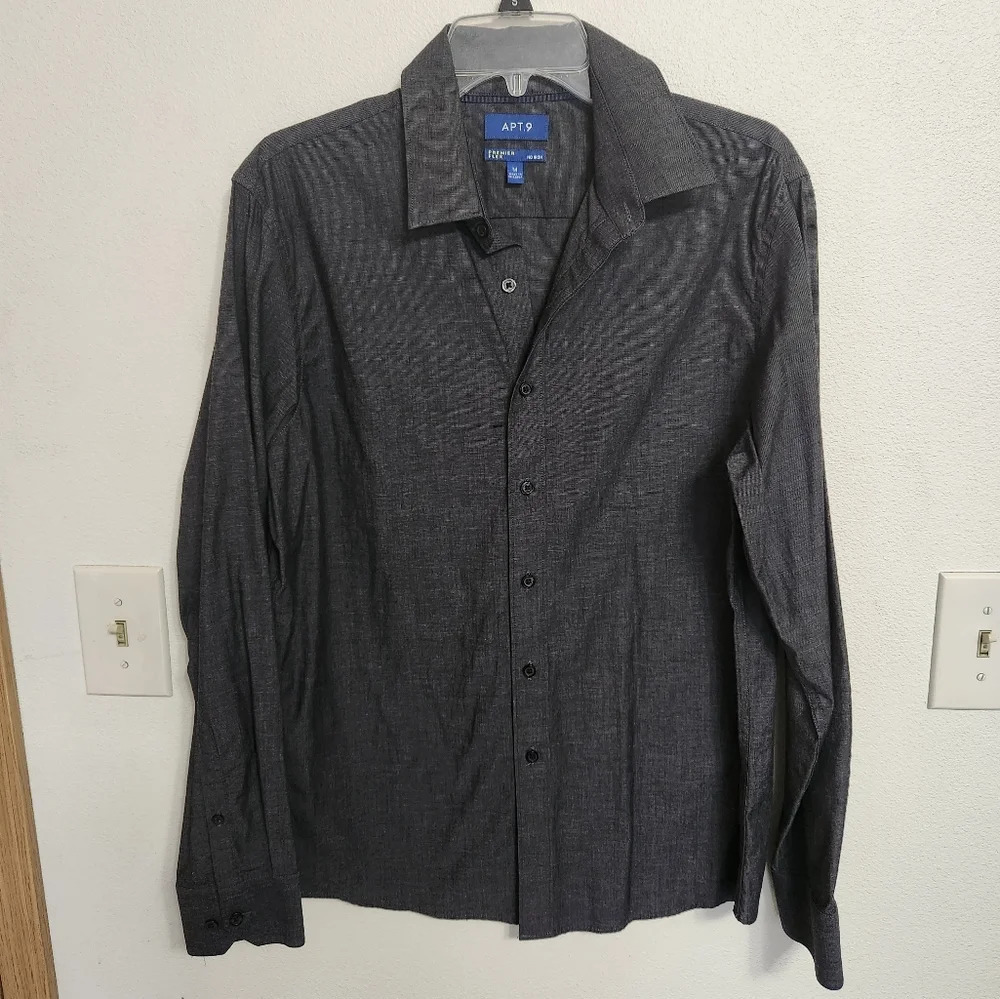 Men's gray‎ APT 9 button down shirt size medium